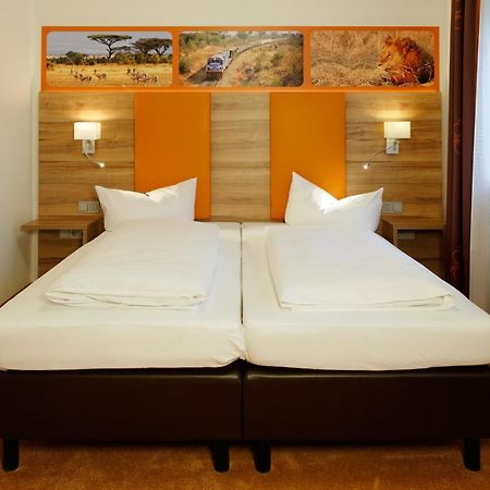 Hotel Zur Post Лайпхайм Экстерьер фото